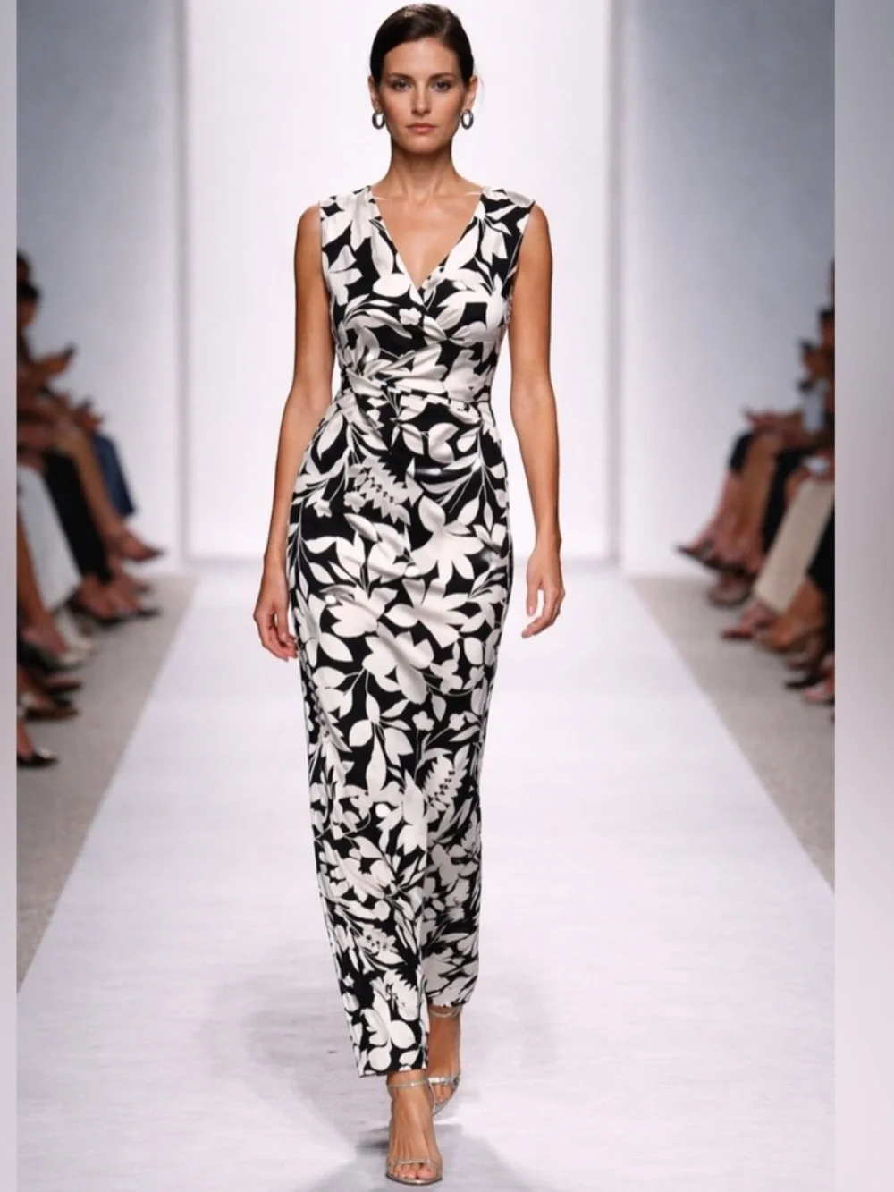 Chaps Black White Floral Dress Size 4 Chic Evening Cocktail - Picture 2 of 9